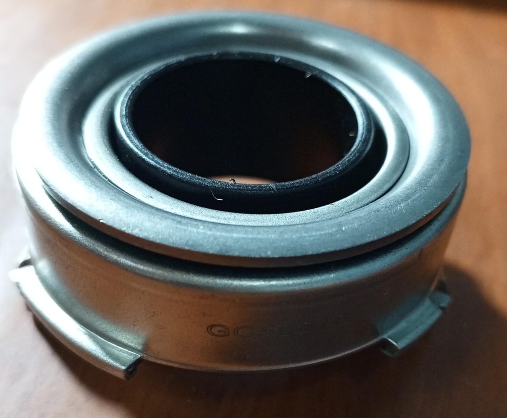 RODILLO CLUTCH 28-57-23 GC50010(GMB) FCR50-46-1/2(NTN ES PLASTICO POR DENTRO) VKC3623(SKF) RCTS28SA(KOYO INTERIOR METALICO) SUZUKI BALENO 1995-2002, SUZUKI SWIFT 1991-2005, SUZUKI WAGON 2000-2005