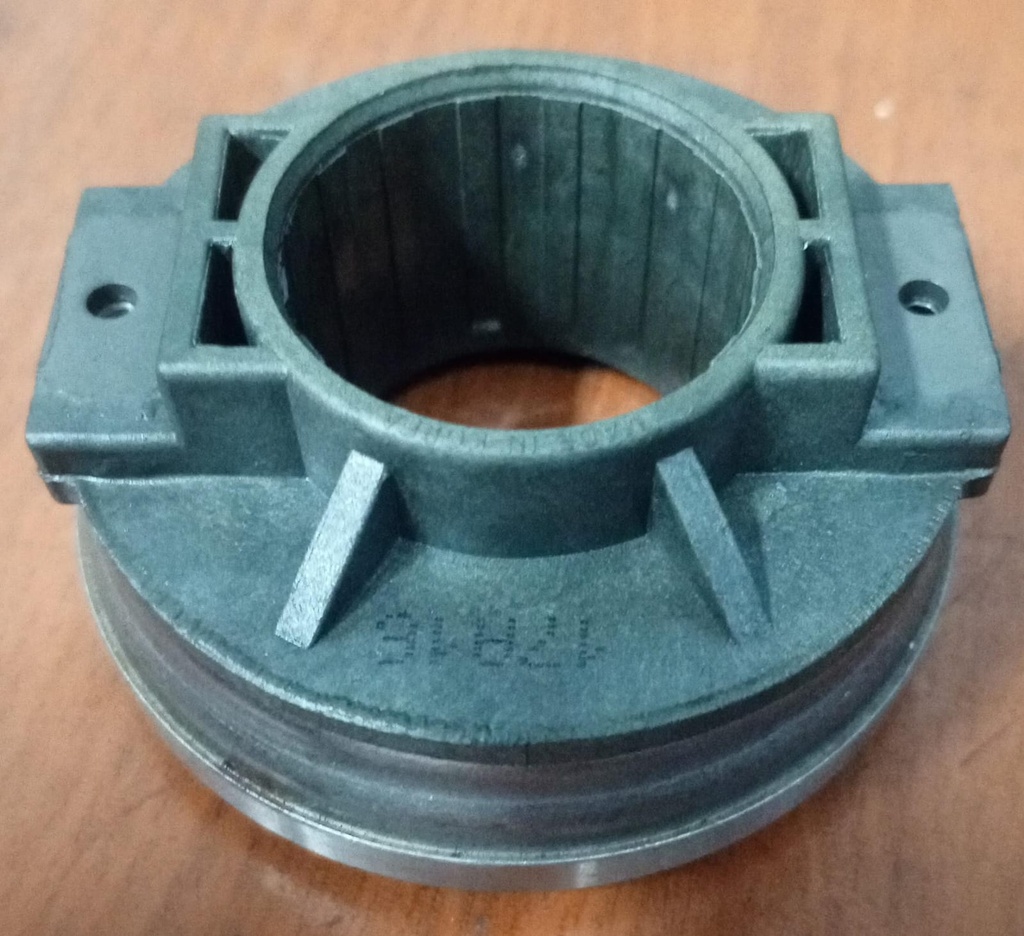 RODILLO CLUTCH 32-71-34 PRB02(VALEO) CB10333(ICHIBAN) 41421-43020(OM) VKC3579(SKF) 55TKB3203(NSK) FCR55-17-11/2E(NTN) RCTS325SA(KOYO) PAJERO CLASSIC 1996-2006, PAJERO SPORT 1998-2008, L 300 III FURGON 1991-2006 INTERIOR PLASTICO