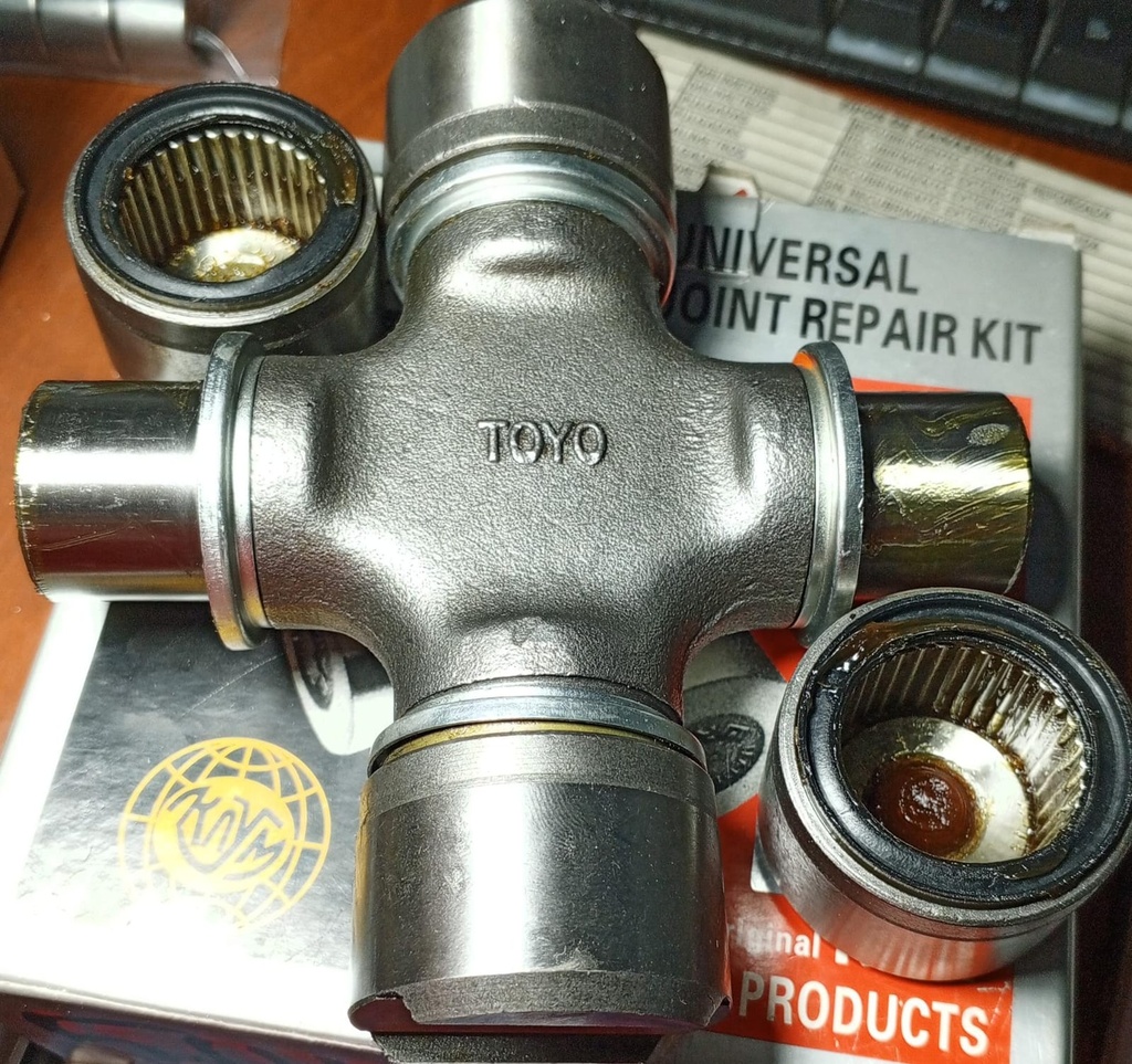 CRUCETA CARDAN DADO 46-134-142/148 PL.S DADO 46-128-138/144 HD120 ISUZU FVR34 6HK1 CHEVROLET FVR 1-37300127-0(OM) KC3131DA(KOYO) 