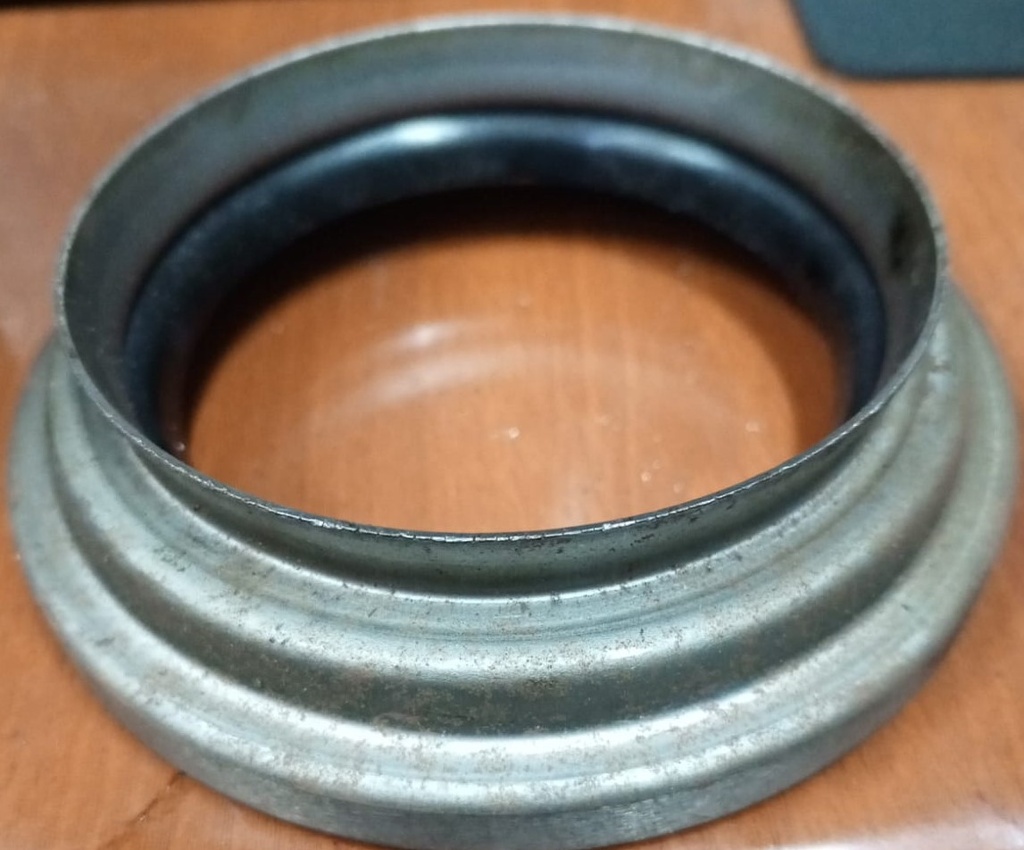 RETEN MILIMETRICO 76-116-31 (ARRIBA DE LA ESTANTERIA#1)