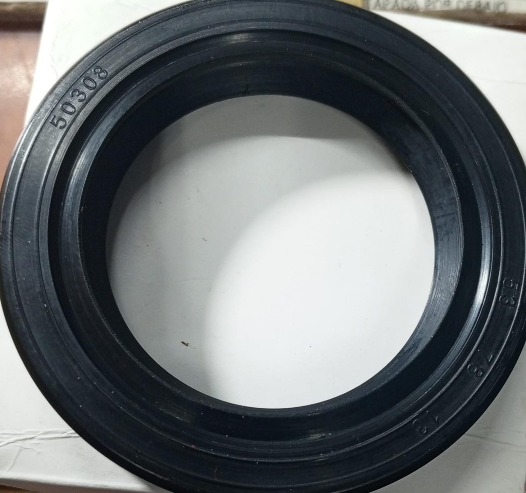 RETEN PULGADAS 53.97-77.8-12.7 RETEN EN CAUCHO FABRICACION NACIONAL 2.125-3.061-0.500 49317(VDC) SALIDA DE LA CAJA D100 D200 CANASTA#5