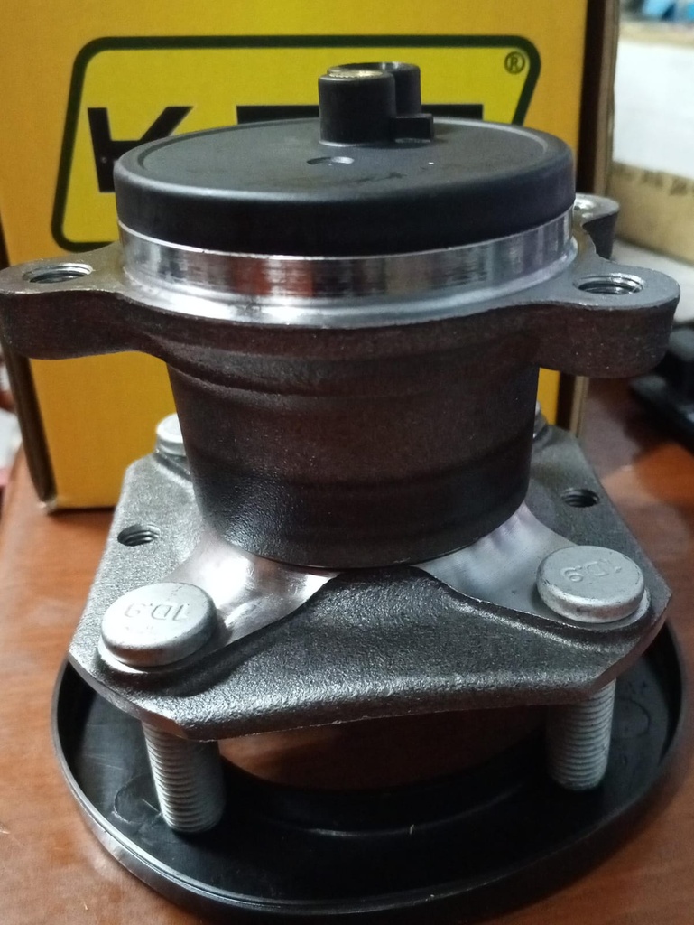 RODILLO BOCIN __-90.5-122 ABS 4 HUECOS DA7H-26-15XC(OM) RT MAZDA 2 SKY ACTIV 2015-2018