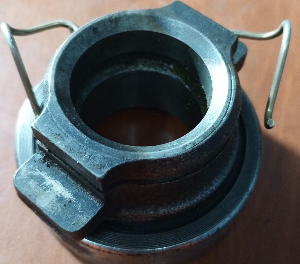 RODILLO CLUTCH 40-68-19 CON PORTA RODILLO 33-68-43 RCT4068A2RSE(KOYO)  30502-V6200(OM) NISSAN PATROL Y60 1988-1998