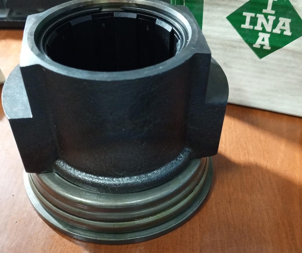 RODILLO CLUTCH  50-98-75 F-559606(INA) 500 0806 20(LUK)  MERCEDES BENZ VARIO (BUS) 1996-2006, MERCEDES BENZ INTOURO 2005-...