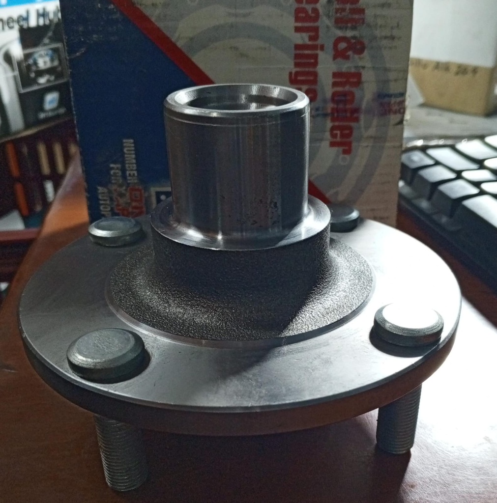 RODILLO BOCIN 25 ESTRIAS 40-136-81 4 HUECOS 40202-4M405(OM) RD NISSAN B15, NISSAN SENTRA B15, NISSAN ALMERA