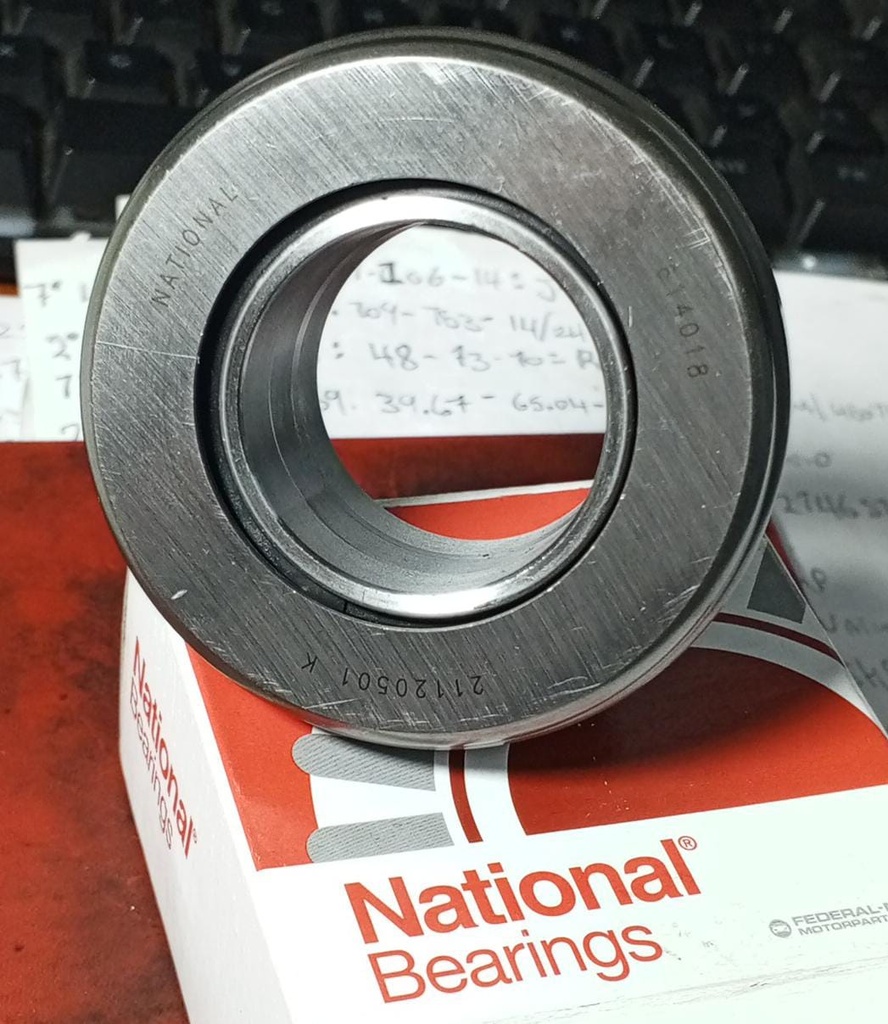 RODILLO CLUTCH 35-70.1-31.6 CB614018(HTH) 500 0445 10(LUK) 614018(TIMKEN) 1430(NATIONAL) VKC5052(SKF) 21120501K(NATIONAL) PCR614018(PFI) N3068SA(SKF) CHEVROLET CAMARO 1975-1984,CHEVROLET C30 1975-1986 