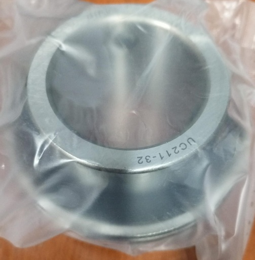 [UC21132GIRE] CHUMACERA HUEVO EJE 2"1/16 = 52.388 UC211-201