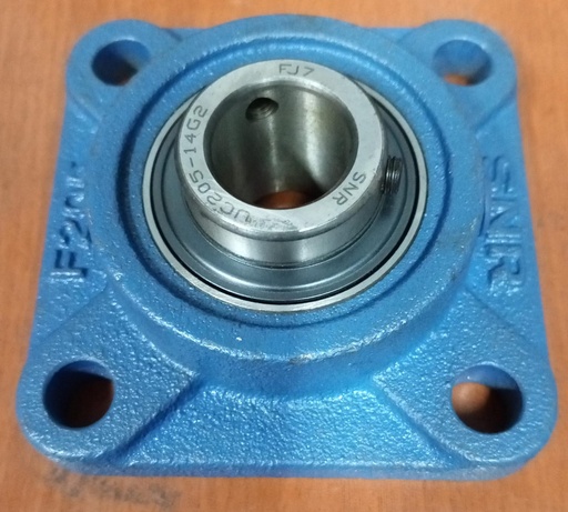 [UCF205SNR] CHUMACERA CUADRADA EJE 25 MM SOPORTE DE PARED 