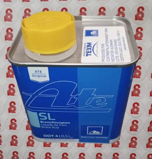 [DOT4] LIQUIDO FRENOS 0.5L PINTA DOT4  RALIXXTON LIQUIDO FRENOS 